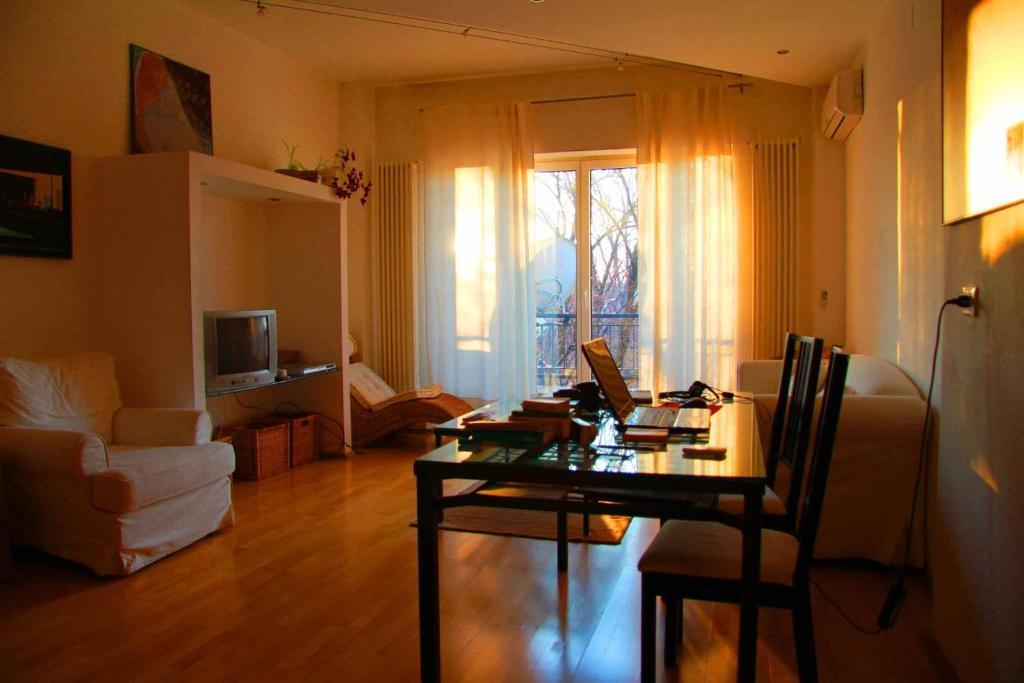 Central Park Bucharest Room photo